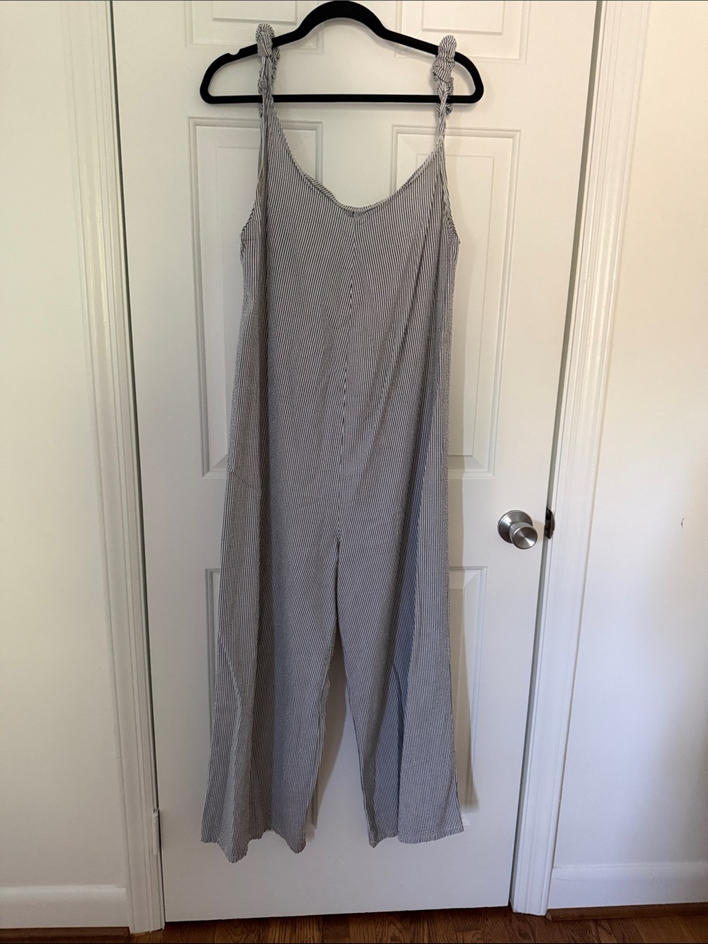 Sleeveless Light Gray Wide-Leg Jumpsuit